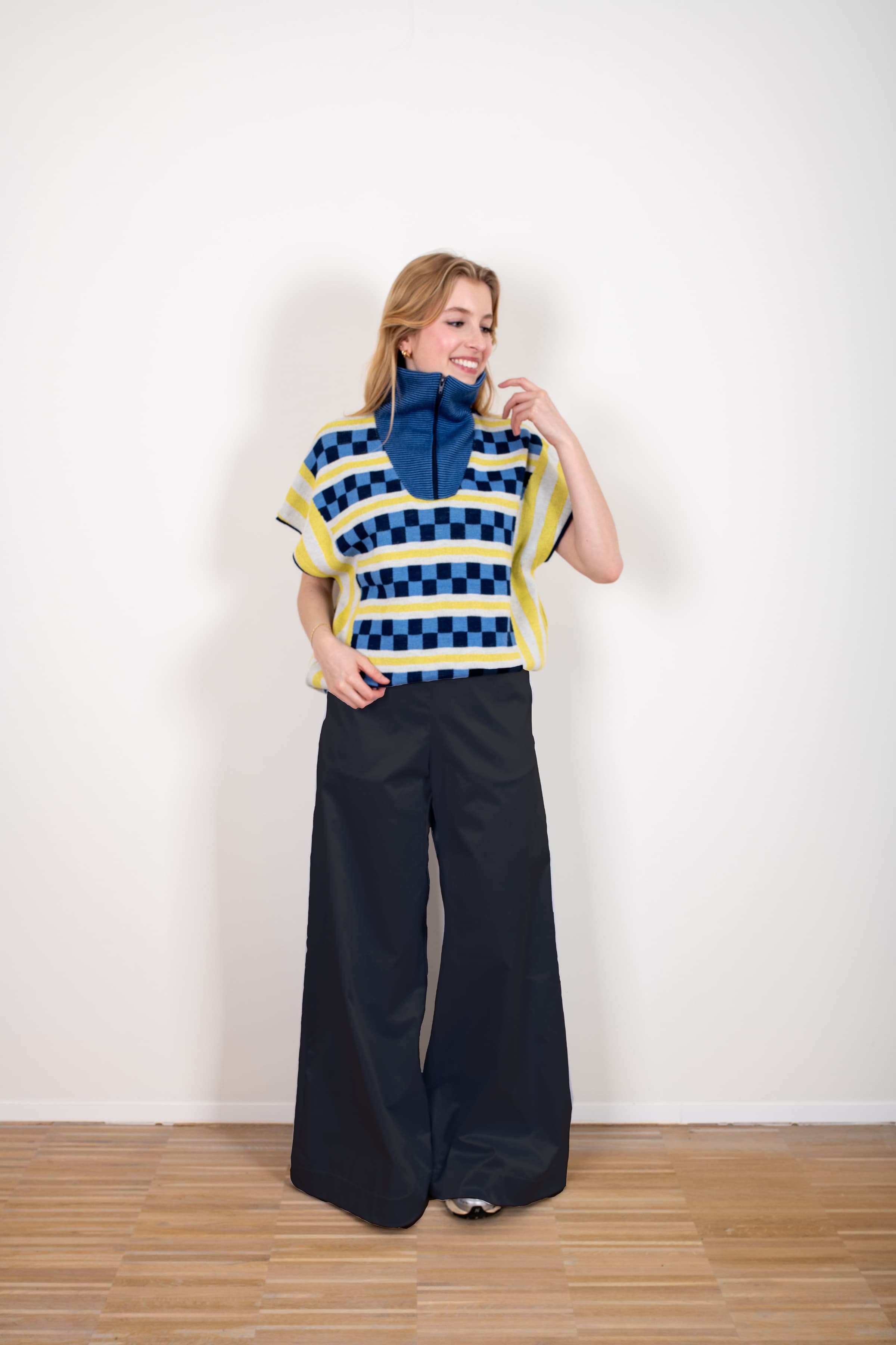 Emme blue